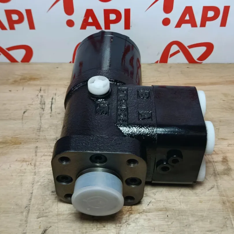 Bót lái xe xúc Lonking 833