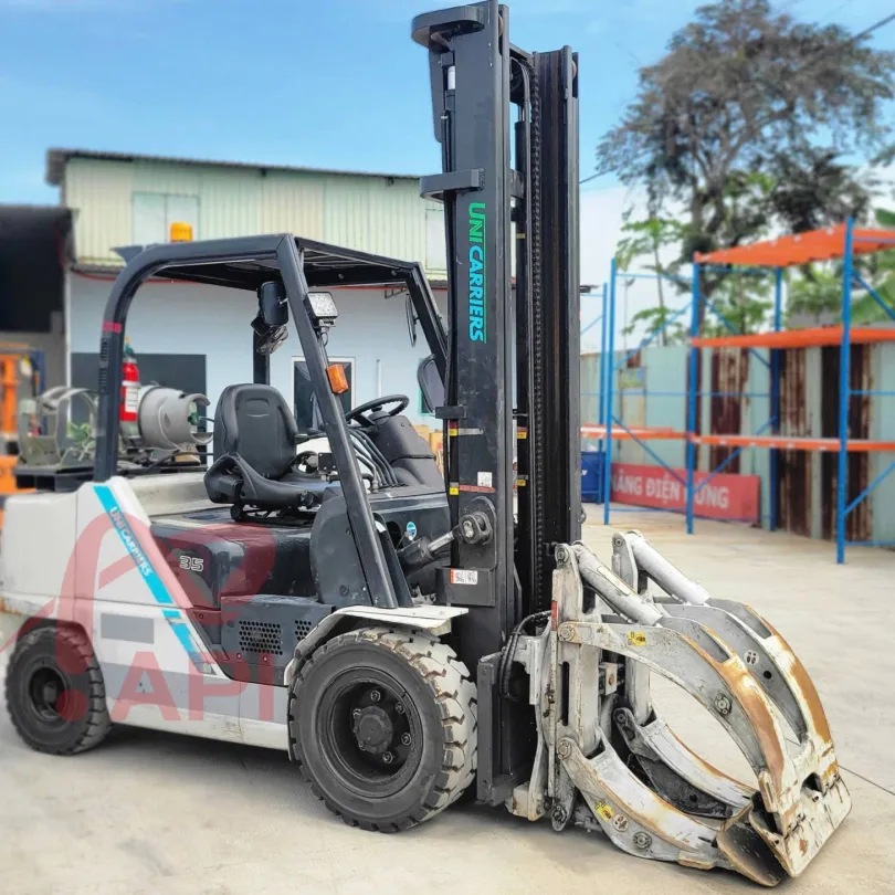 Xe nâng kẹp giấy tròn Unicarriers