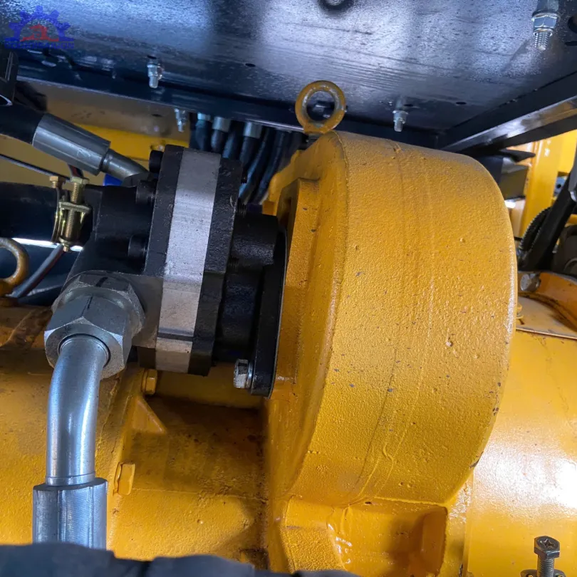 Máy Xúc Lật Kẹp Gỗ Shanyu T932K