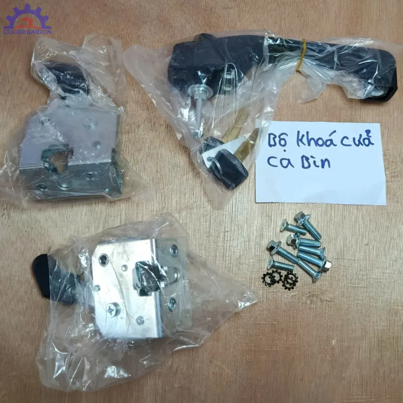 Bộ Khóa Cửa Cabin Xe Xúc Lật – Dễ Lắp, Có Sẵn Chìa