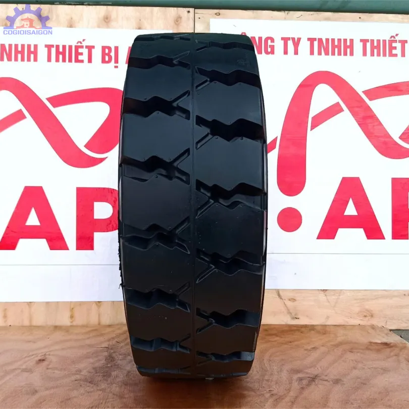 Lốp Đặc Xe Nâng 23x9-10