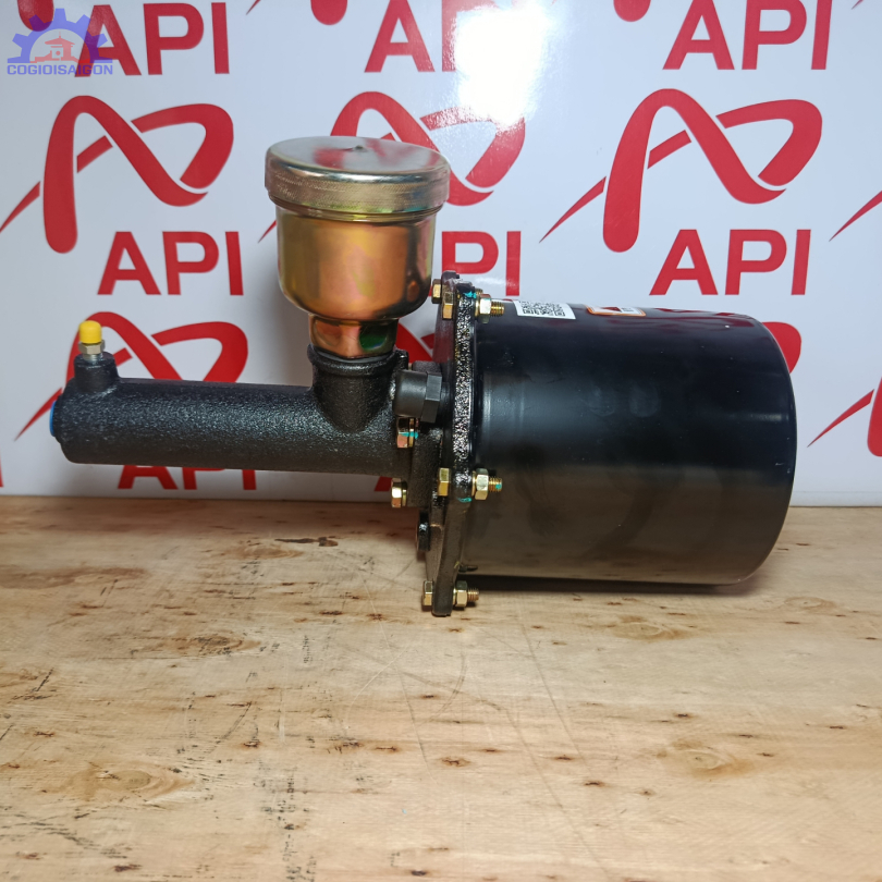 tổng phanh xe xúc lật liugong zl50cn